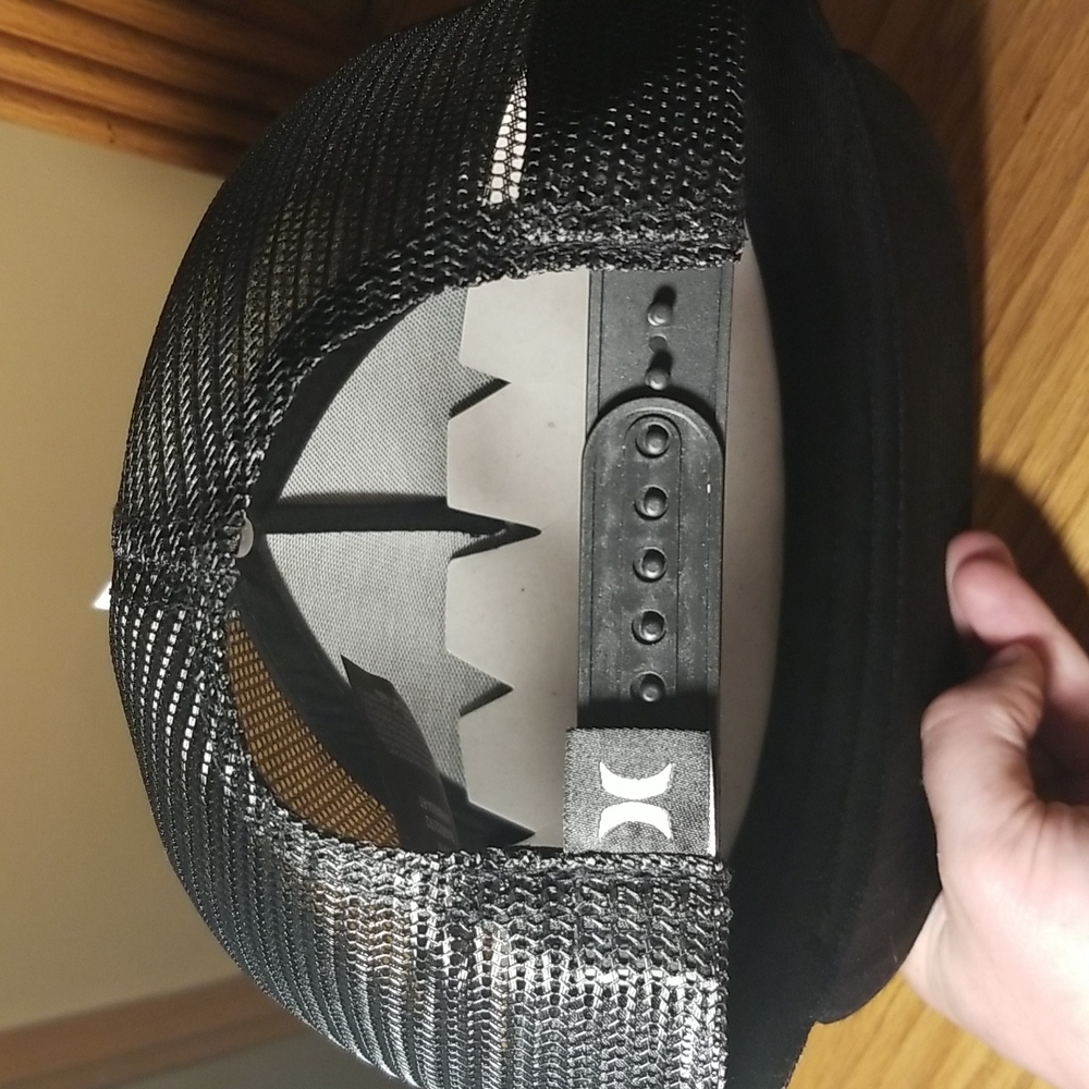 HURLEY SNAPBACK HAT - Picture 5 of 6